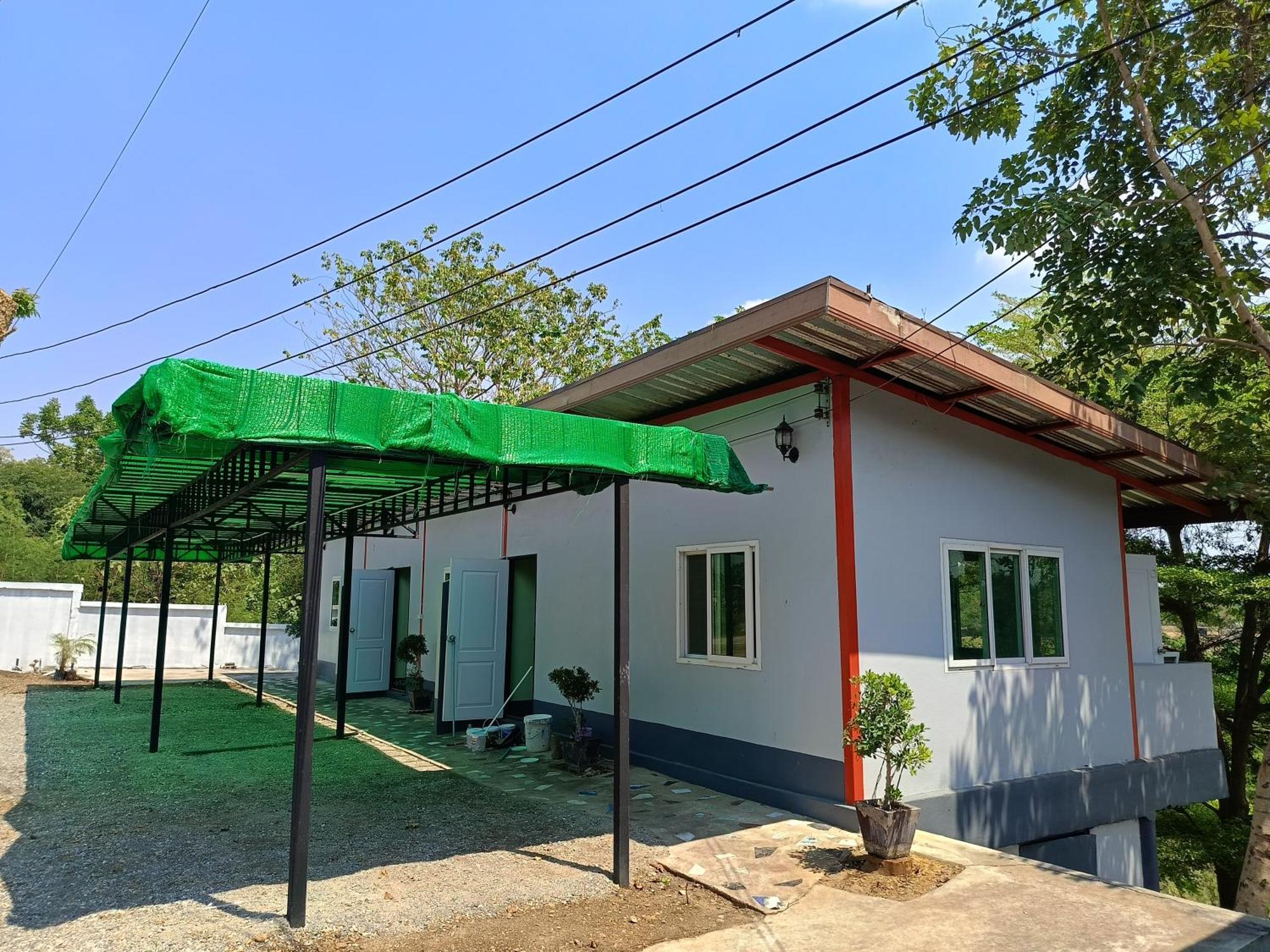 Bussaracum Resort Kanchanaburi Exterior foto